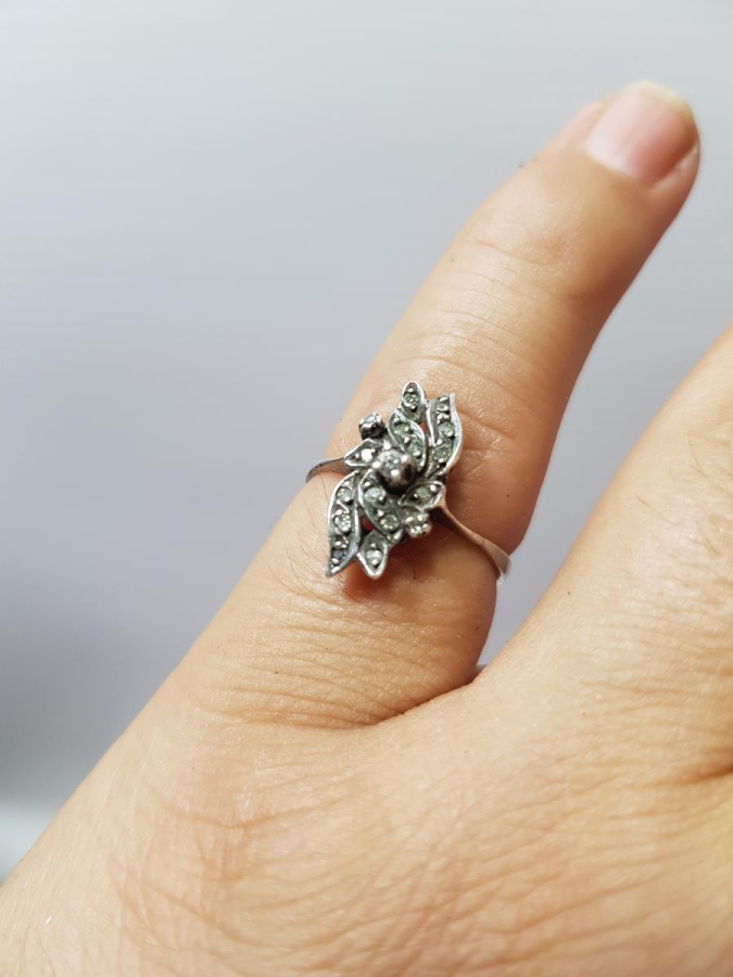 ÇİÇEK FORMLU ANTİKA PIRLANTA YÜZÜK