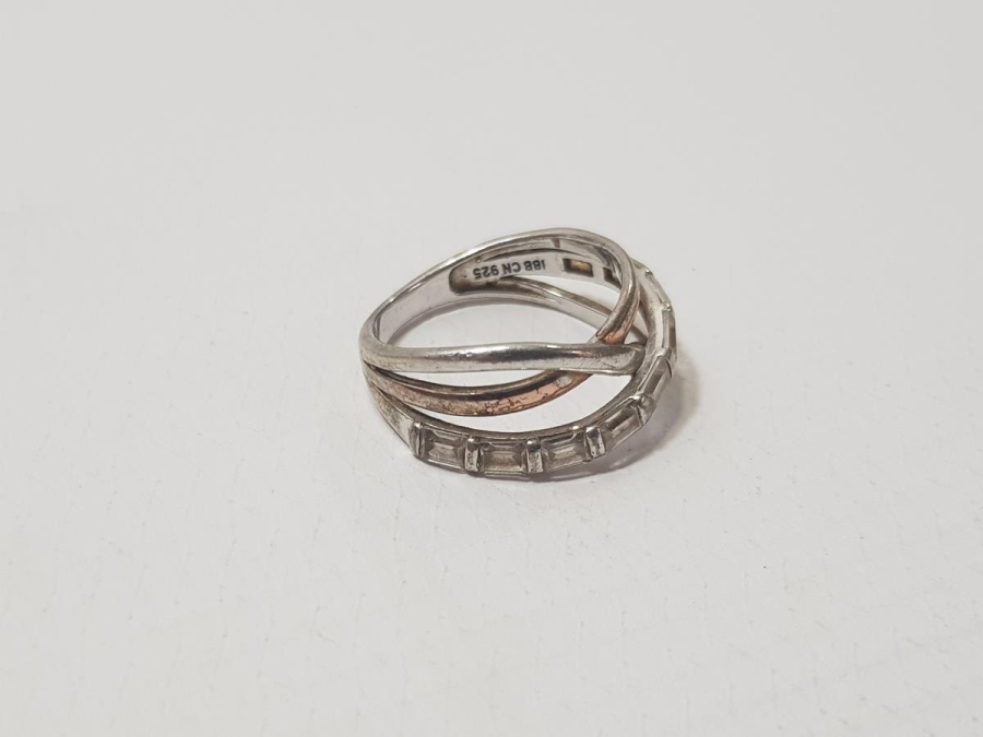 ZİRKON TAŞLI GÜMÜŞ YÜZÜK