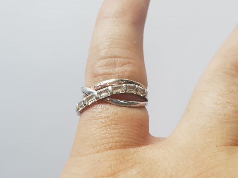 ZİRKON TAŞLI GÜMÜŞ YÜZÜK