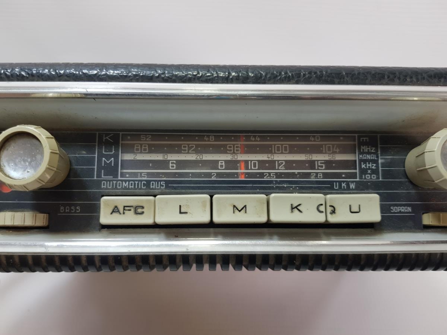 ANTİKA BLAUPUNKT KLASİK ARABA RADYOSU