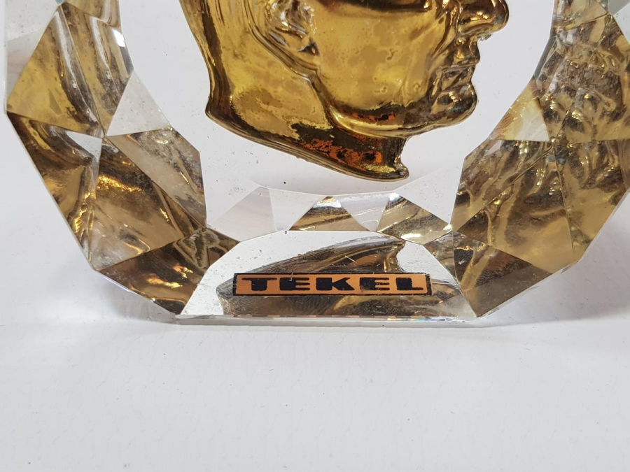 TEKEL CAM ATATÜRK MASA ÜSTÜ SÜSÜ