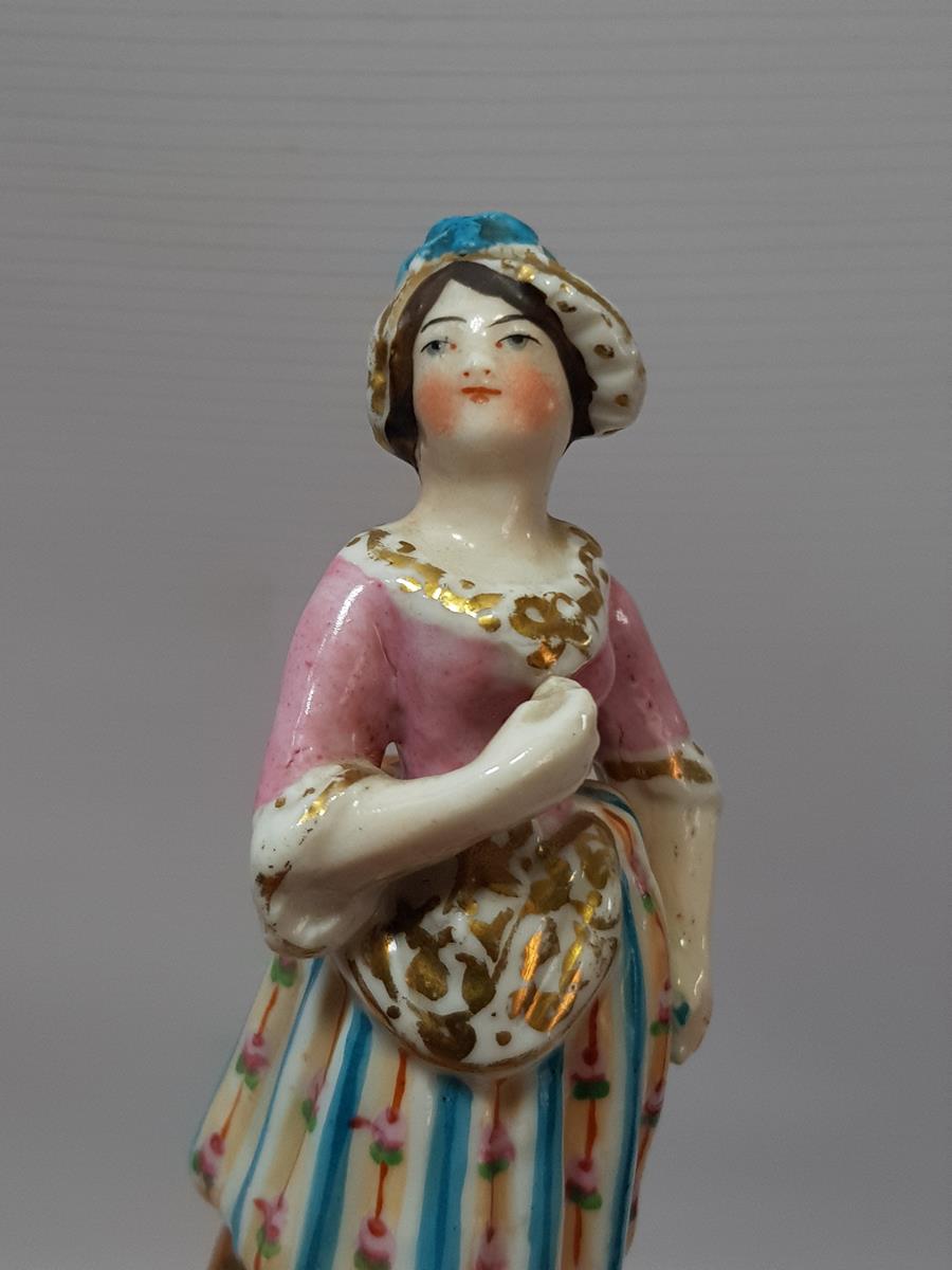 ANTİKA PORSELEN KADIN BİBLOSU