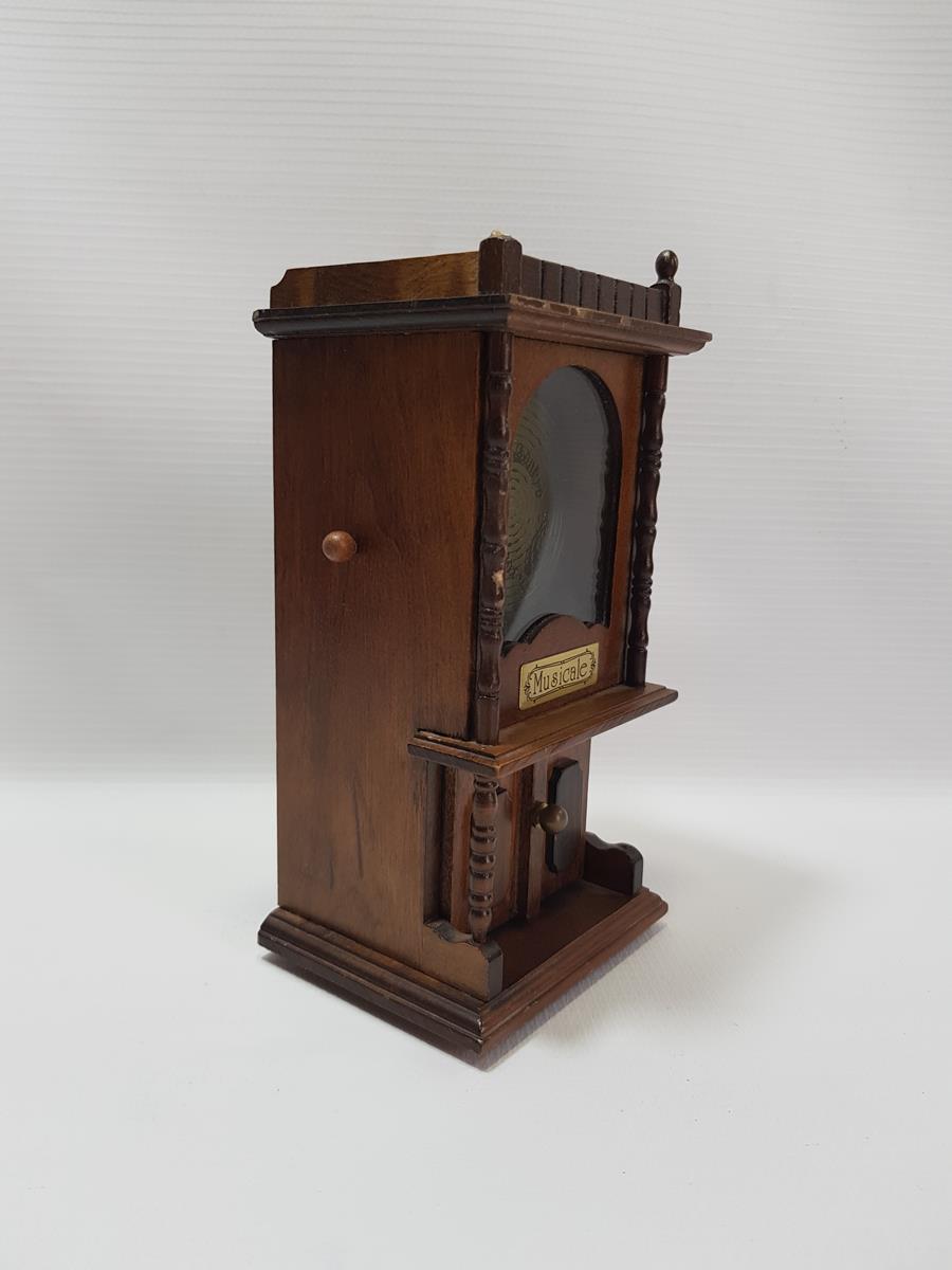 ANTİKA AHŞAP MÜZİK KUTUSU