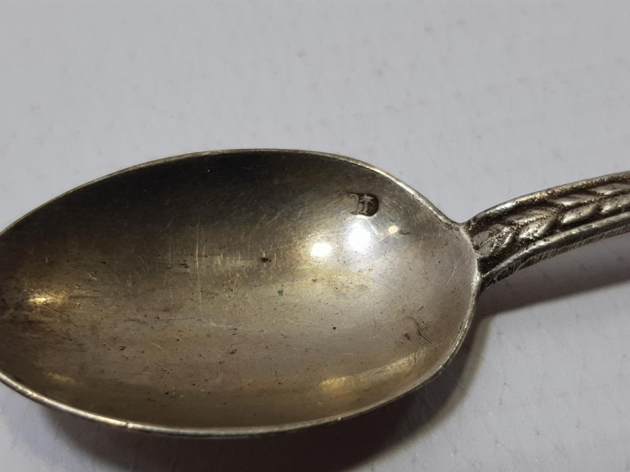 AY YILDIZ BAYRAKLI VE TÜRKİYE YAZILI MİNELİ GÜMÜŞ ÇAY KAŞIĞI