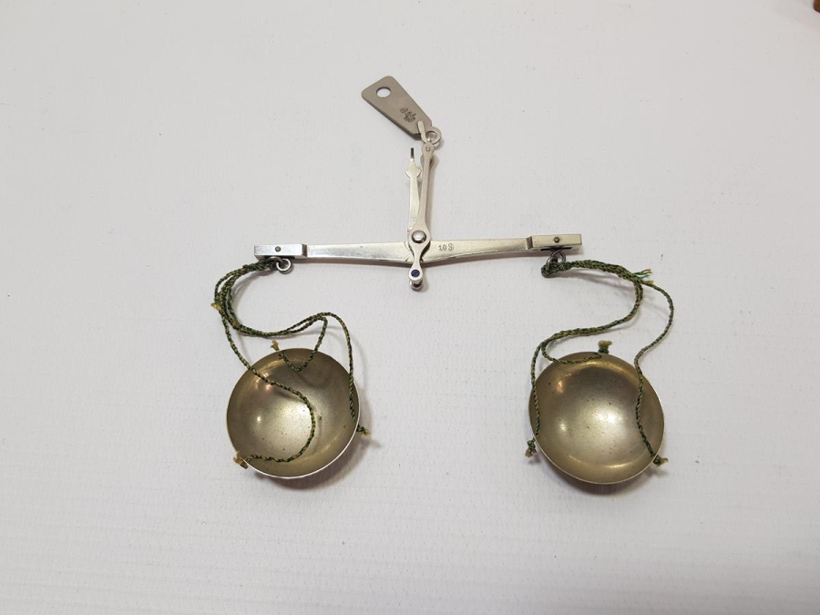 ANTİKA KUYUMCU TERAZİSİ VE AĞIRLIKLARI