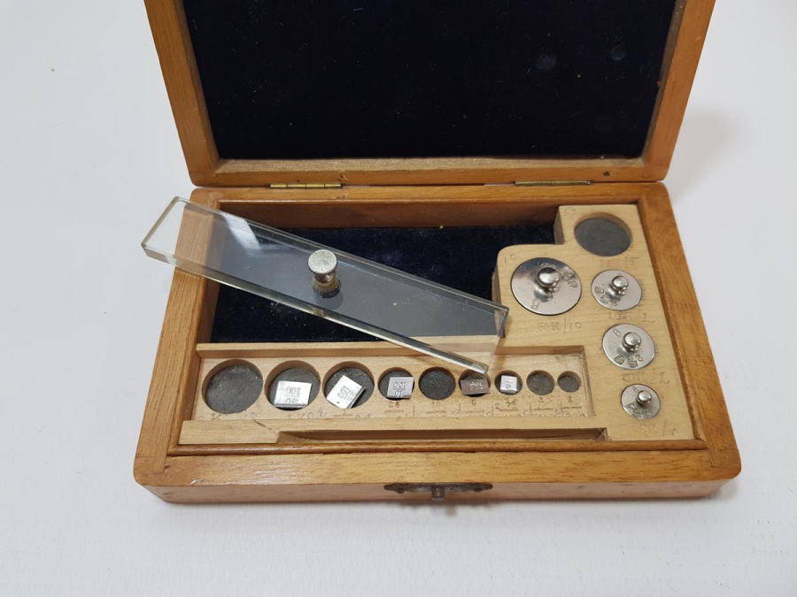 ANTİKA KUYUMCU TERAZİSİ VE AĞIRLIKLARI