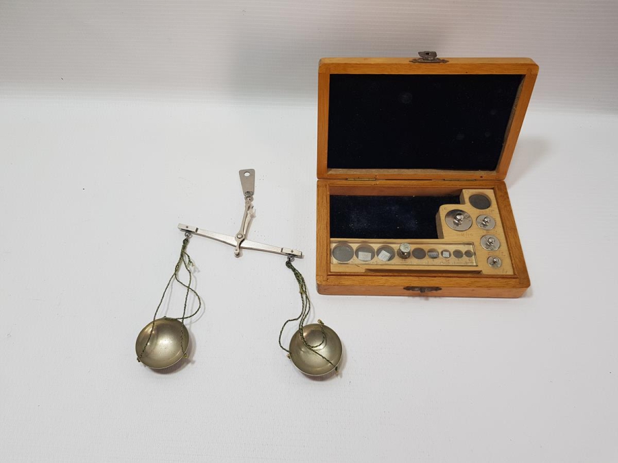 ANTİKA KUYUMCU TERAZİSİ VE AĞIRLIKLARI