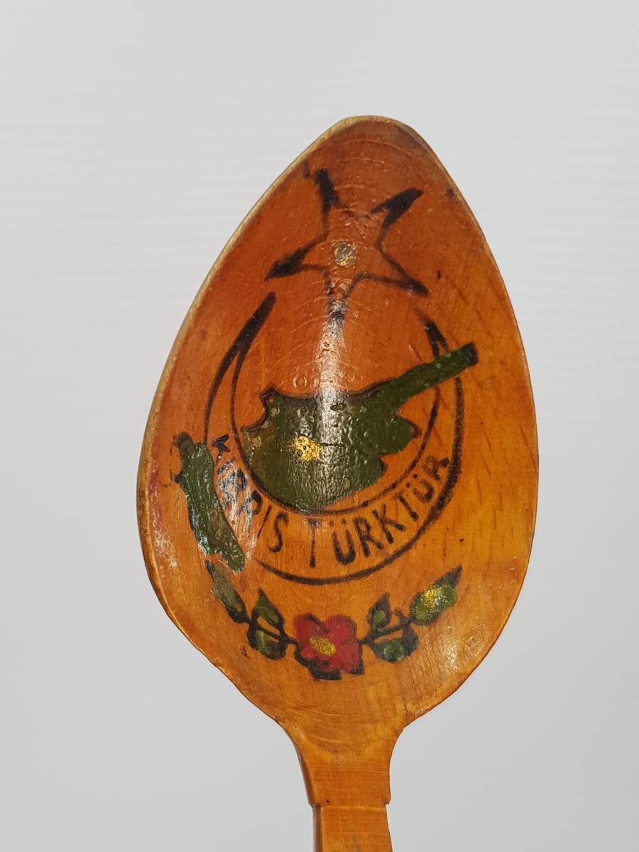 KIBRIS TÜRKTÜR YAZILI VE KIBRIS HARİTALI AHŞAP KAŞIK