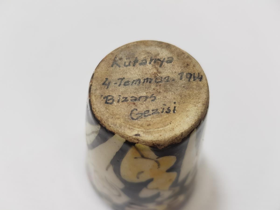 1964 TARİHLİ SANATÇI İŞİ ÇOK NADİR KÜTAHYA VAZO