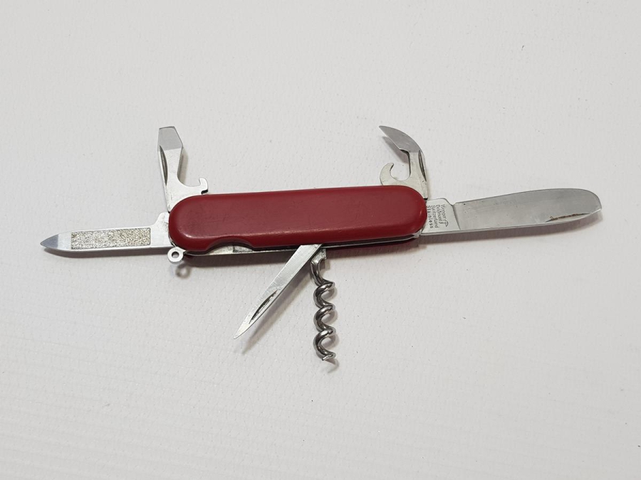 İSVİÇRE YAPIMI WENGER ÇOK FONKSİYONLU ÇAKI