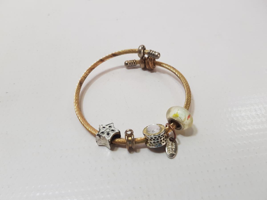 BİJUTERİ BİLEKLİK