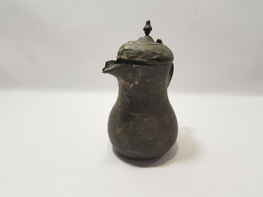 ÜZERİNDE OSMANLICA DAMGALAR BULUNAN TEKKE İŞİ BAKIR KAHVEDAN