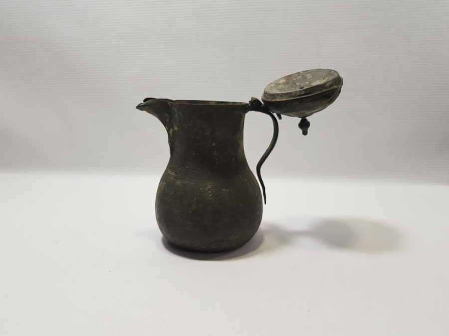 ÜZERİNDE OSMANLICA DAMGALAR BULUNAN TEKKE İŞİ BAKIR KAHVEDAN