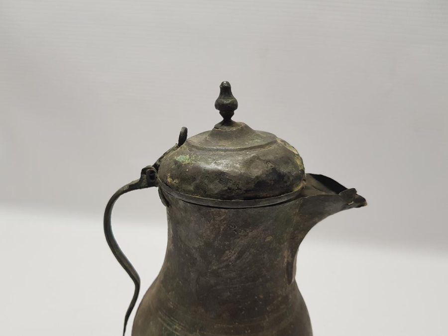 ÜZERİNDE OSMANLICA DAMGALAR BULUNAN TEKKE İŞİ BAKIR KAHVEDAN