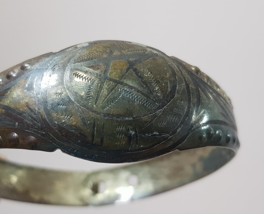 OSMANLI DÖNEMİ SAVATLI AY YILDIZLI GÜMÜŞ BİLEZİK