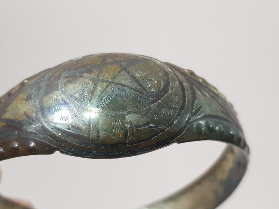 OSMANLI DÖNEMİ SAVATLI AY YILDIZLI GÜMÜŞ BİLEZİK