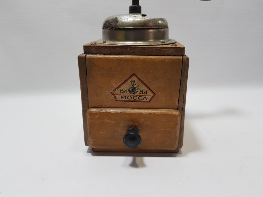 ANTİKA KAHVE DEĞİRMENİ