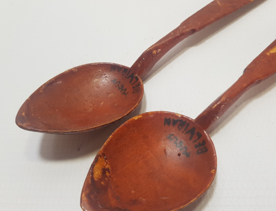 BİR ÇİFT İZCİ KAŞIĞI