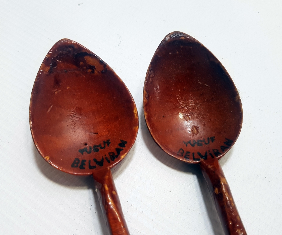 BİR ÇİFT İZCİ KAŞIĞI