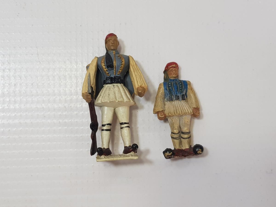 BİR ÇİFT YUNAN ASKERİ BİBLO