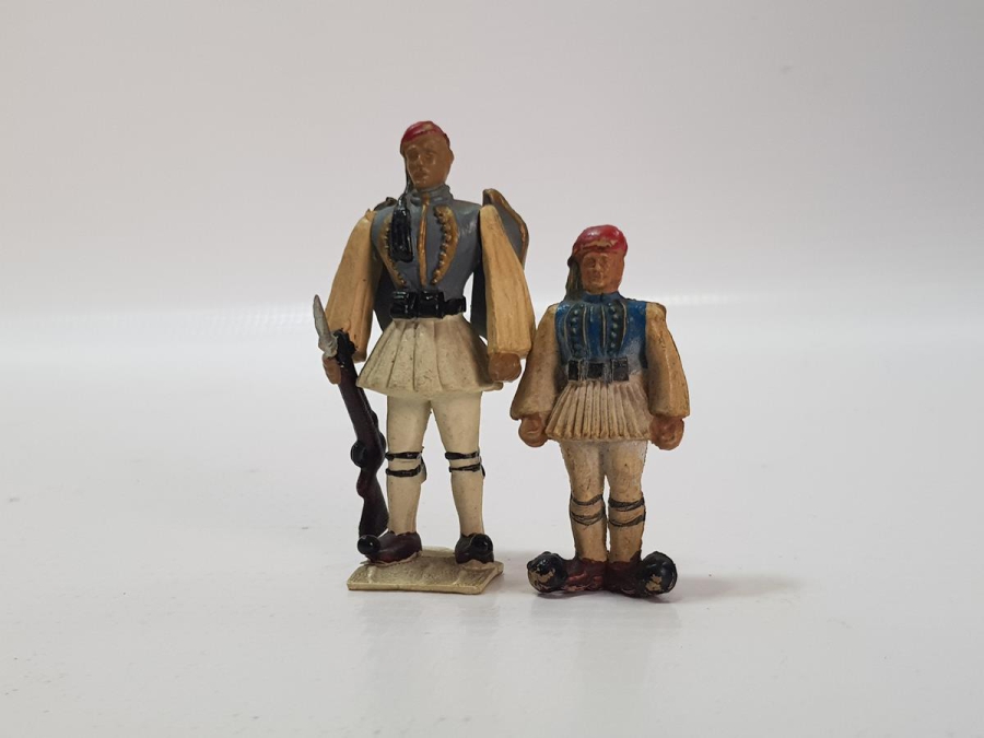 BİR ÇİFT YUNAN ASKERİ BİBLO