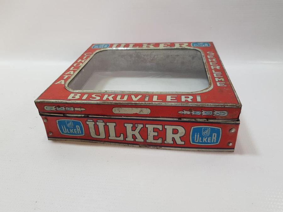 ESKİ BAKKALİYE: ÜLKER BİSKÜVİLERİ KUTUSU KAPAĞI