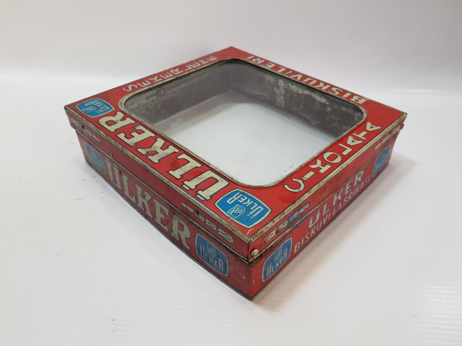 ESKİ BAKKALİYE: ÜLKER BİSKÜVİLERİ KUTUSU KAPAĞI