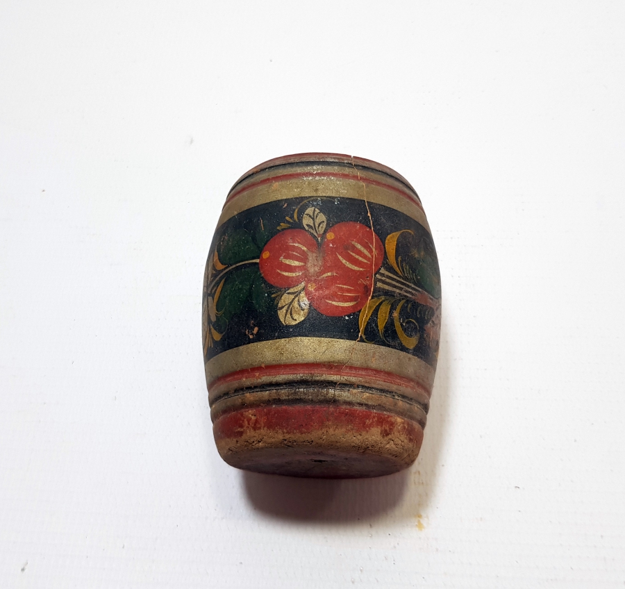 ÜZERİ EL BOYAMA İŞÇİLİKLİ AHŞAP HOKKA