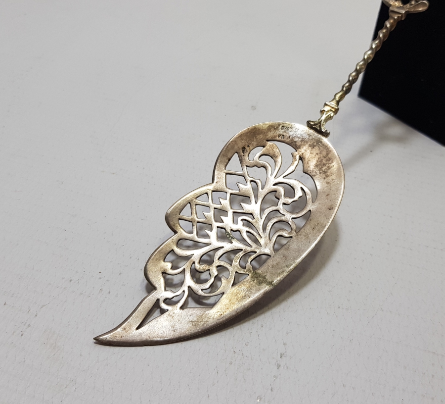 KABARTMA İŞÇİLİKLİ ANTİKA GÜMÜŞ PASTA SPATULASI