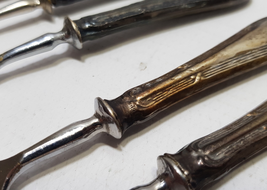 GÜMÜŞ SAPLI ALTILI ÇATAL BIÇAK SETİ