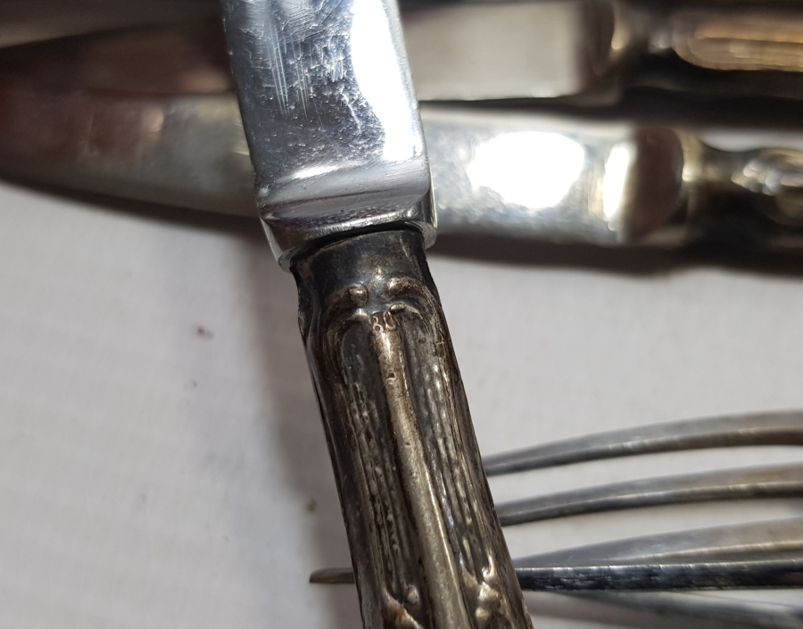 GÜMÜŞ SAPLI ALTILI ÇATAL BIÇAK SETİ