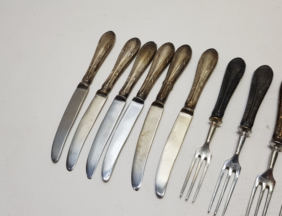 GÜMÜŞ SAPLI ALTILI ÇATAL BIÇAK SETİ