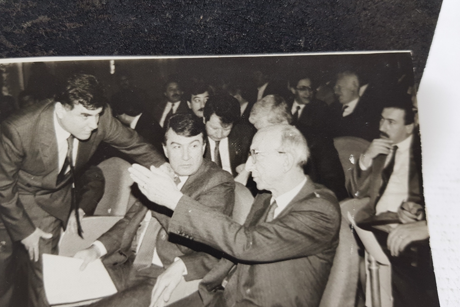 DENİZ BAYKAL VE ERDAL İNÖNÜ FOTOĞRAFI