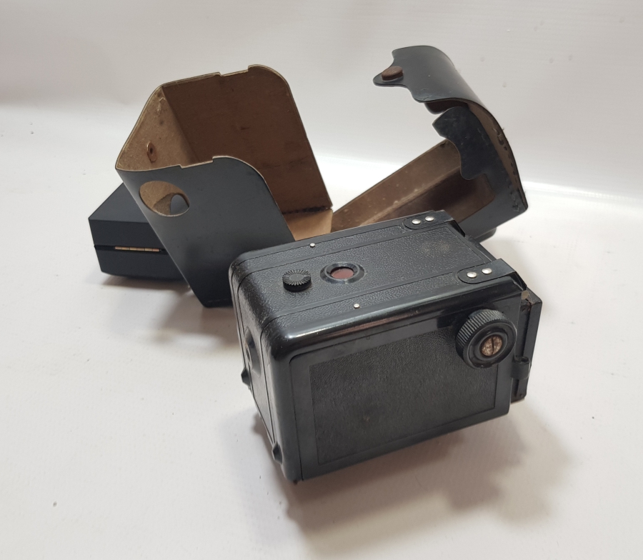 ORİJİNAL DERİ KUTUSUNDA ANTİKA LUBİTEL 2 MARKA FOTOĞRAF MAKİNESİ