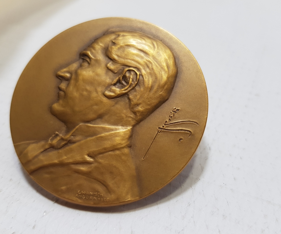 OSMANLICA GAZİ MUSTAFA KEMAL İMZALI BÜYÜK BOY ATATÜRK MADALYON