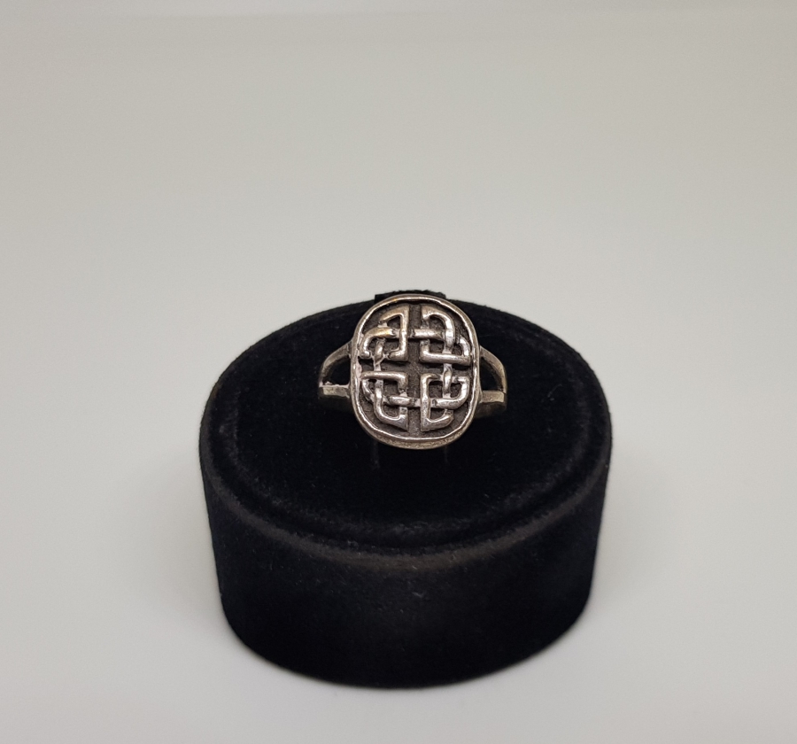 KABARTMA İŞÇİLİKLİ GREK MODELİ GÜMÜŞ YÜZÜK