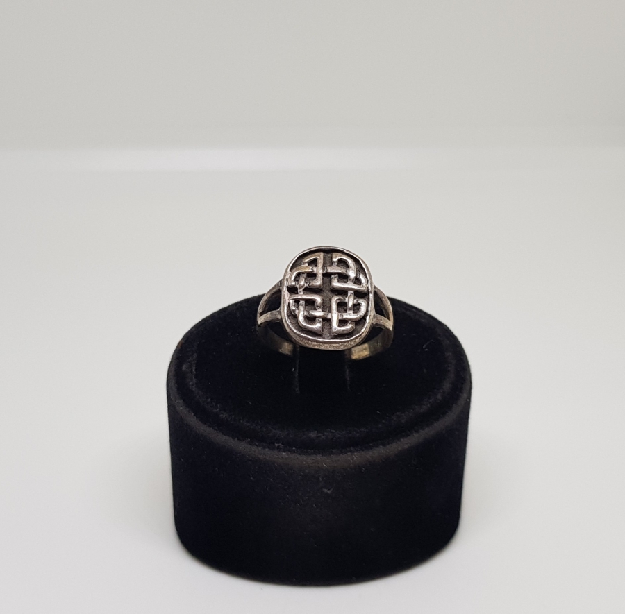 KABARTMA İŞÇİLİKLİ GREK MODELİ GÜMÜŞ YÜZÜK