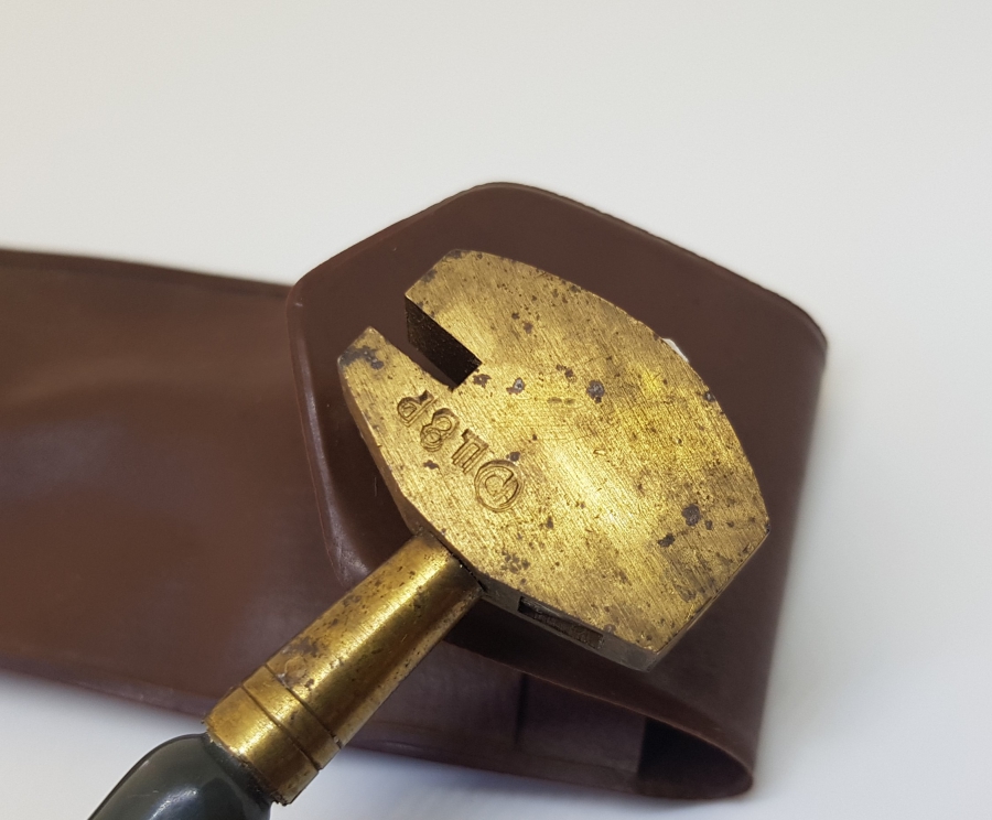 ORİJİNAL KUTUSUNDA ANTİKA ELMAS UÇLU CAM KESKİSİ - CAM KESME ALETİ