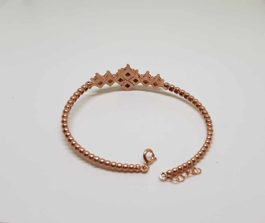 ELMAS TAŞLI ALTIN KAPLAMA BİLEKLİK