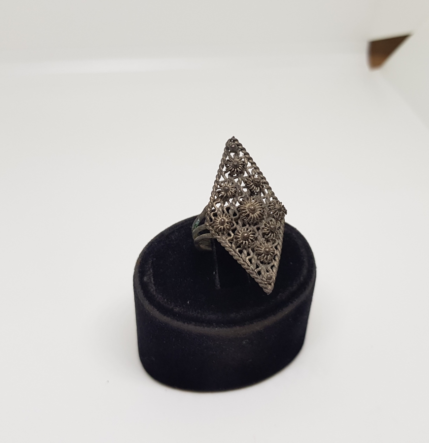 KABARTMA İŞÇİLİKLİ YOKLUK DÖNEMİ EL YAPIMI YÜZÜK