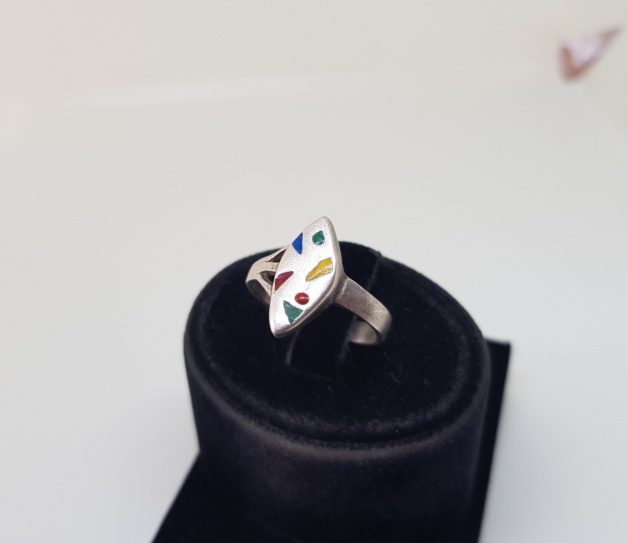 ÜZERİ MİNE İŞÇİLİKLİ ÖZEL YAPIM GÜMÜŞ YÜZÜK