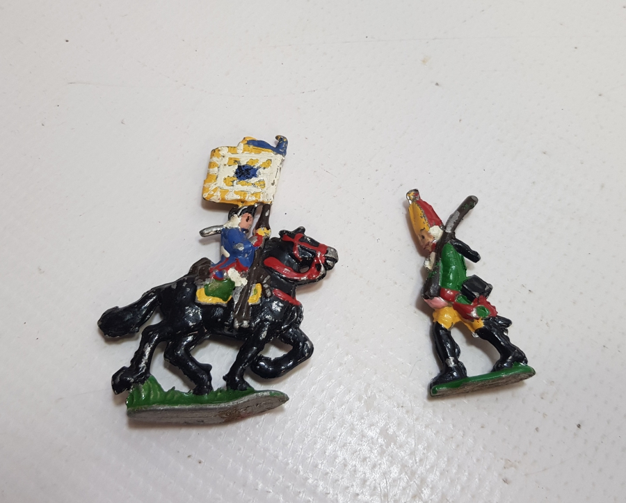 EL BOYAMA ANTİKA KURŞUN ASKER