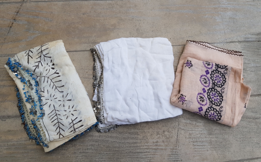 ÜÇ ADET PULLU YAZMA LOTU