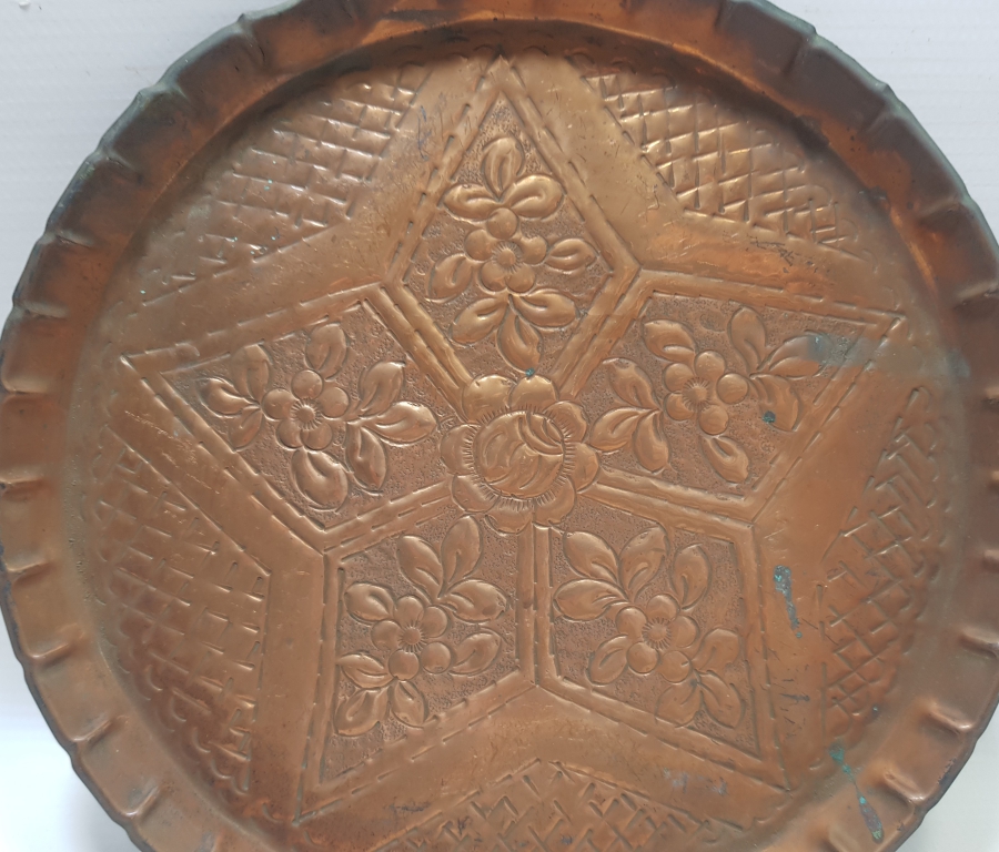 ORTASINDA OSMANLI YILDIZI BULUNAN SÜLEYMANİYE İŞİ EL YAPIMI OSMANLI KAHVE TEPSİSİ