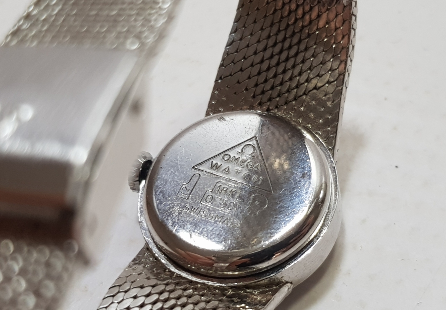 OMEGA MARKA KURMALI ANTİKA KOL SAATİ