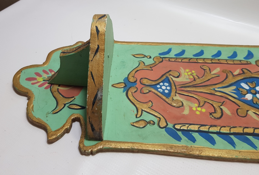 EDİRNEKARİ FORMDA YAPILMIŞ ÜZERİ İŞLEMELİ ANTİKA LAMBALIK - KAVUKLUK