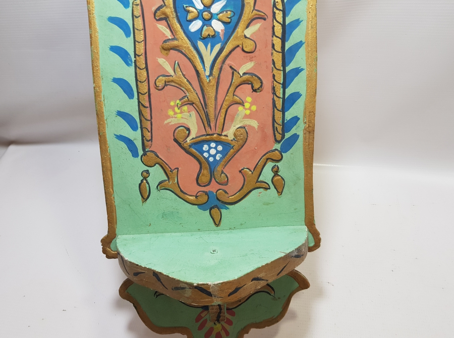 EDİRNEKARİ FORMDA YAPILMIŞ ÜZERİ İŞLEMELİ ANTİKA LAMBALIK - KAVUKLUK