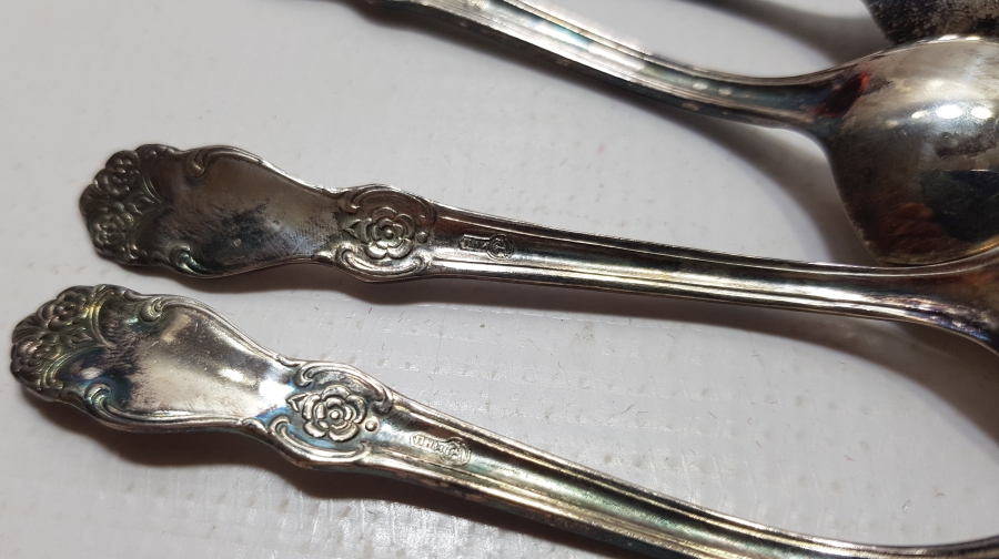 ORİJİNAL KUTUSUNDA SOVYET RUSYA YAPIMI GÜMÜŞ KAPLAMA KAŞIK TAKIMI