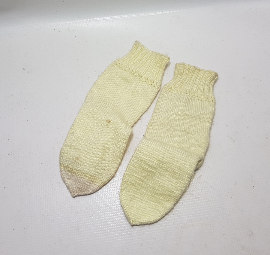 EL ÖRME ANTİKA YÜN ÇORAP