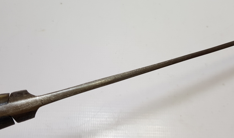 BOYNUZ SAPLI BÜYÜK BOY GÜNEŞ REMİZLİ YENİÇERİ CELLAT KILICI